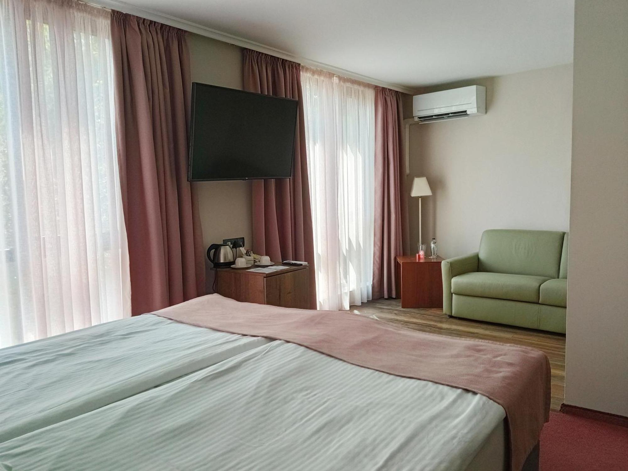 Hugo Hotel Varna ภายนอก รูปภาพ